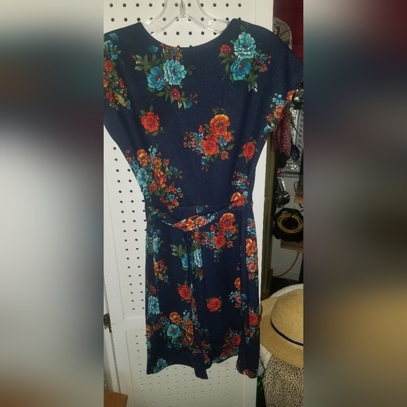 Rebel Sugar Short sleeved dress - Picture 2 of 3